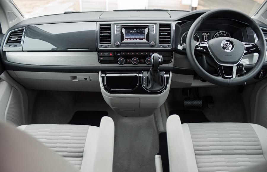 Торпедо Volkswagen California Ocean (T6) 2015 года  (UK) (фото 8 из 40)